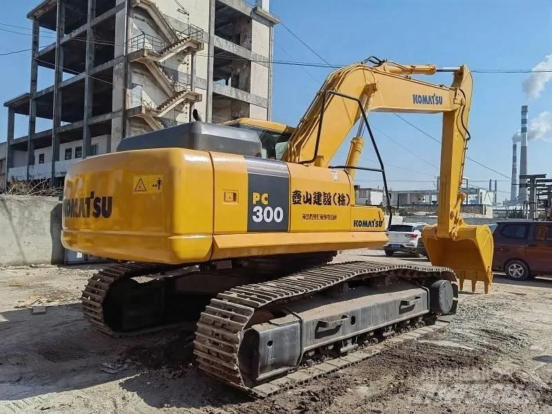 Komatsu PC 300 Vikšriniai ekskavatoriai