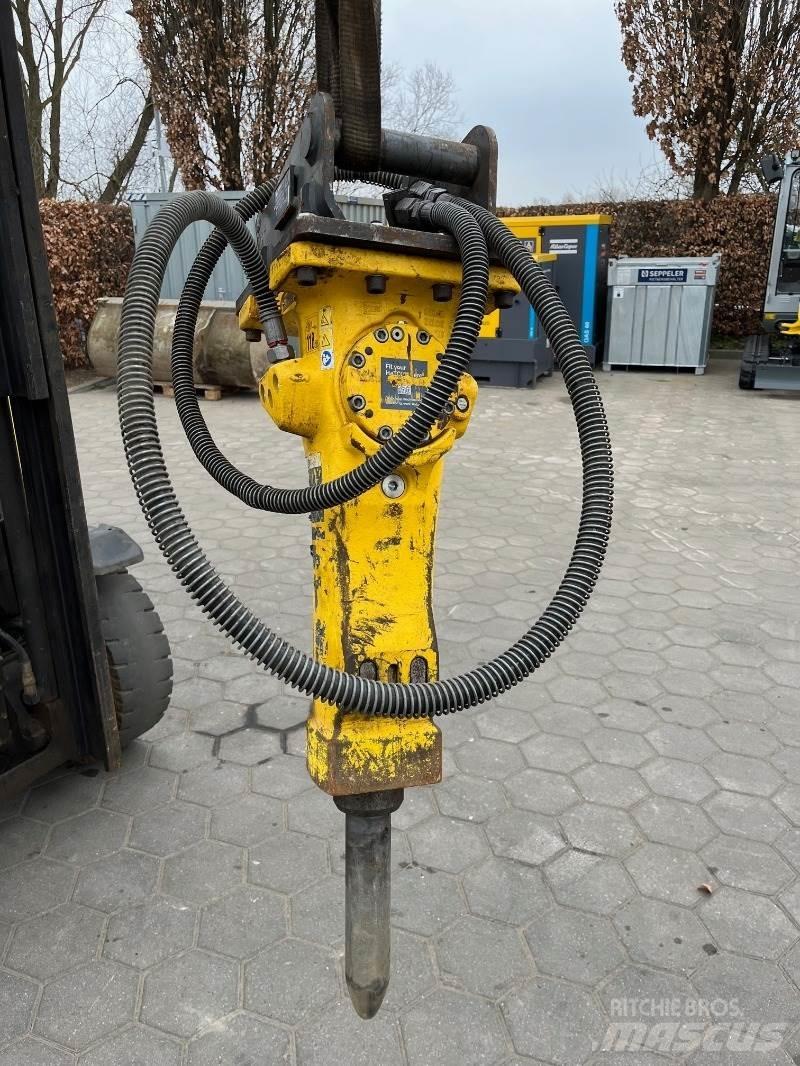 Atlas Copco SB202 Hidrauliniai kūjai / Trupintuvai