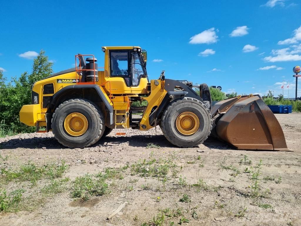 Volvo L 260 H Naudoti ratiniai krautuvai