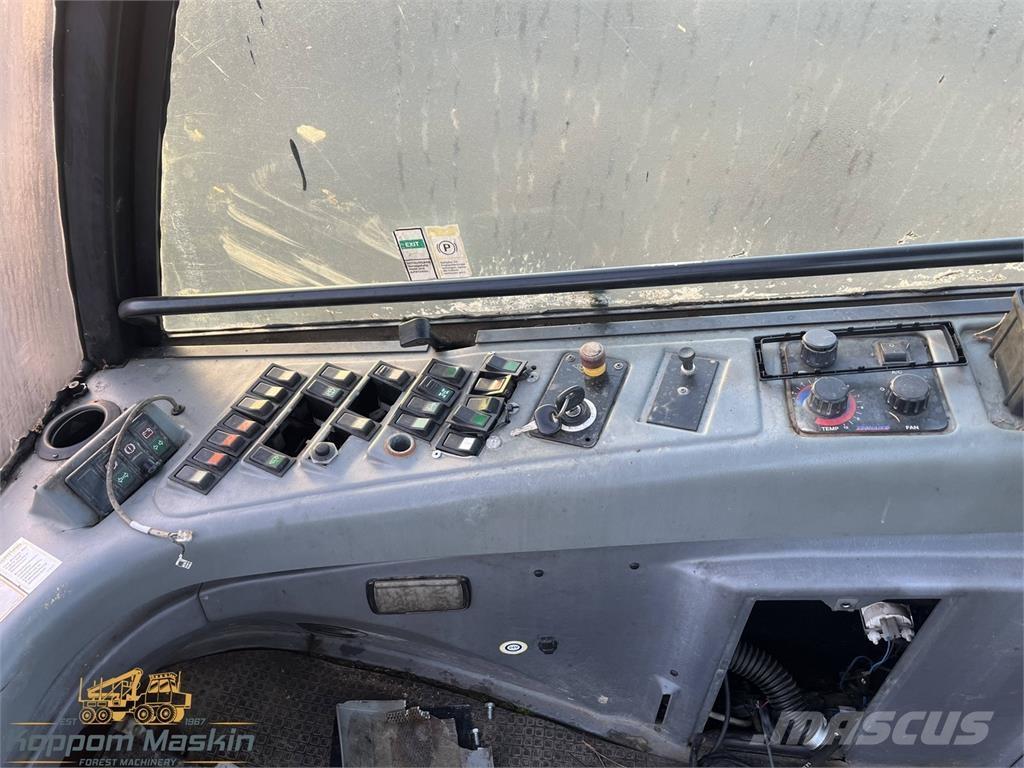 Timberjack 1270C Kabinos ir salonai