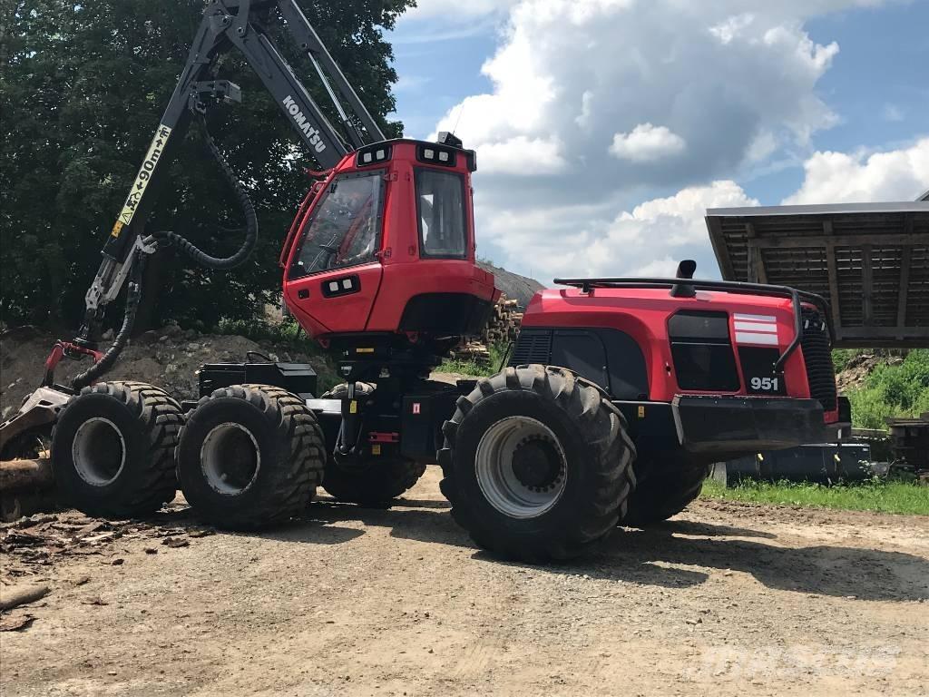 Komatsu 951 Miško technika (Harvesteriai)
