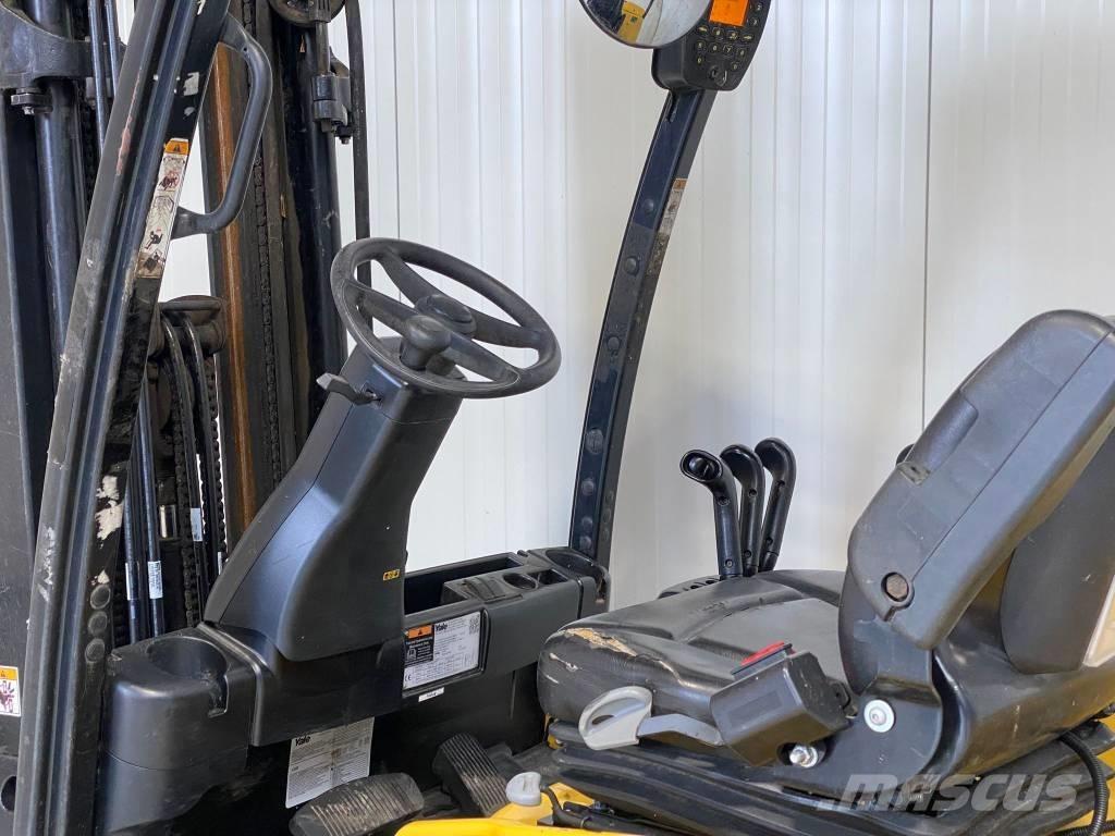 Yale ERP30VL Elektriniai šakiniai krautuvai