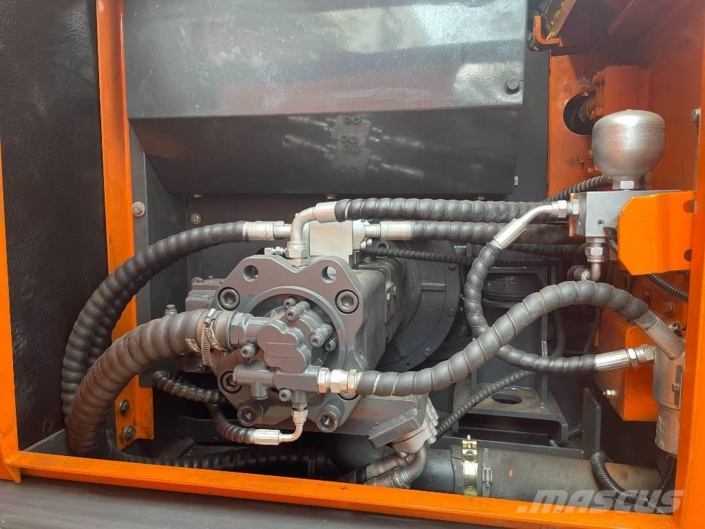 Doosan DX 225 LCA Vidutinės galios ekskavatoriai 7-12 t