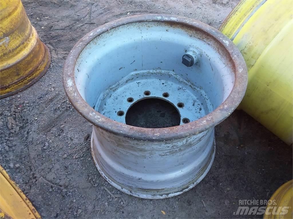 Valmet 890 20x26,5 Padangos, ratai ir ratlankiai