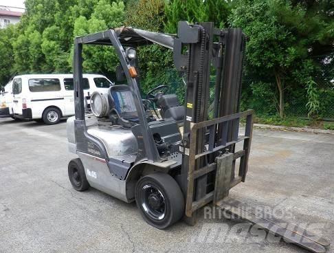 Nissan PL02A20D LPG (dujiniai) krautuvai