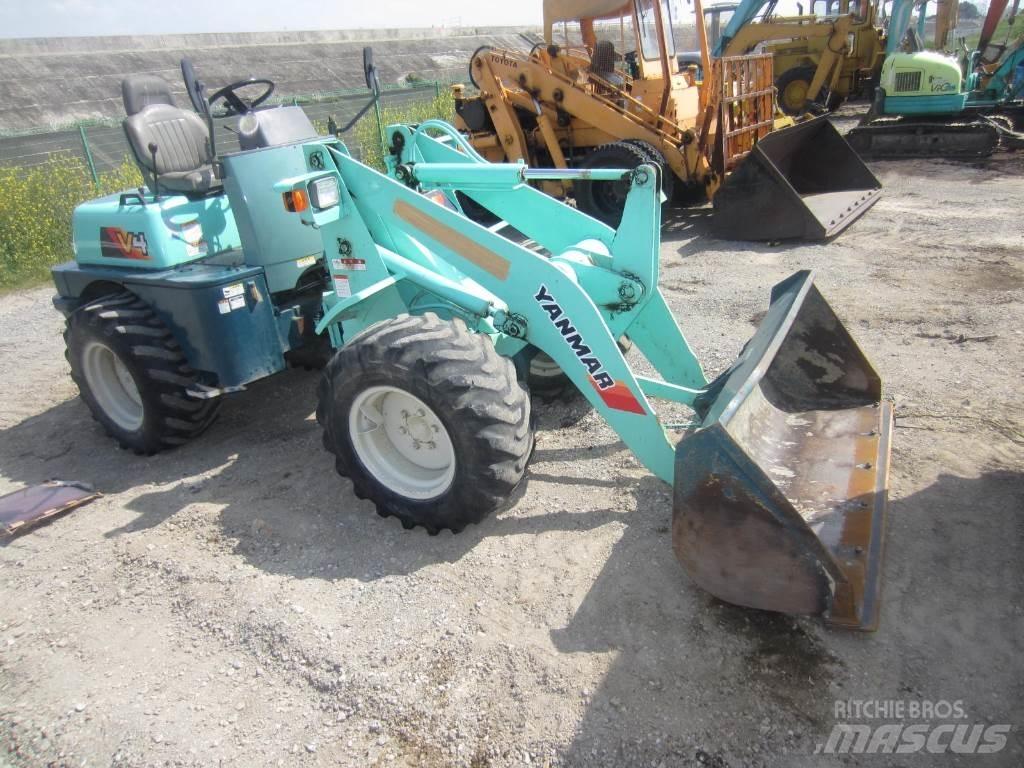 Yanmar V4 Naudoti ratiniai krautuvai