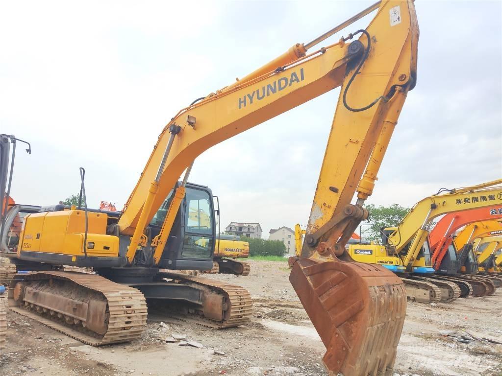 Hyundai R225LC-7 Vikšriniai ekskavatoriai