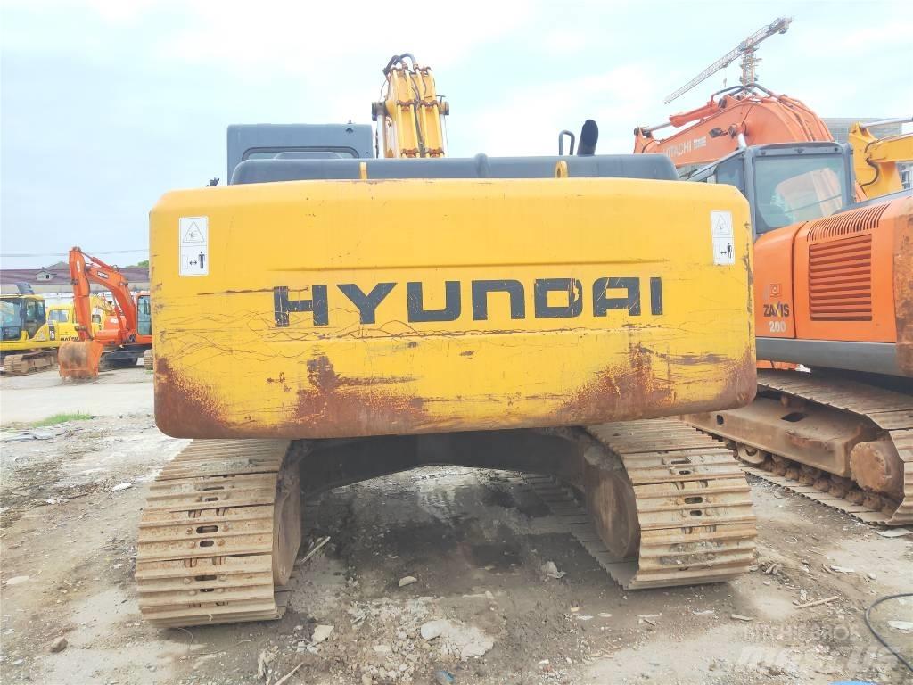 Hyundai R225LC-7 Vikšriniai ekskavatoriai