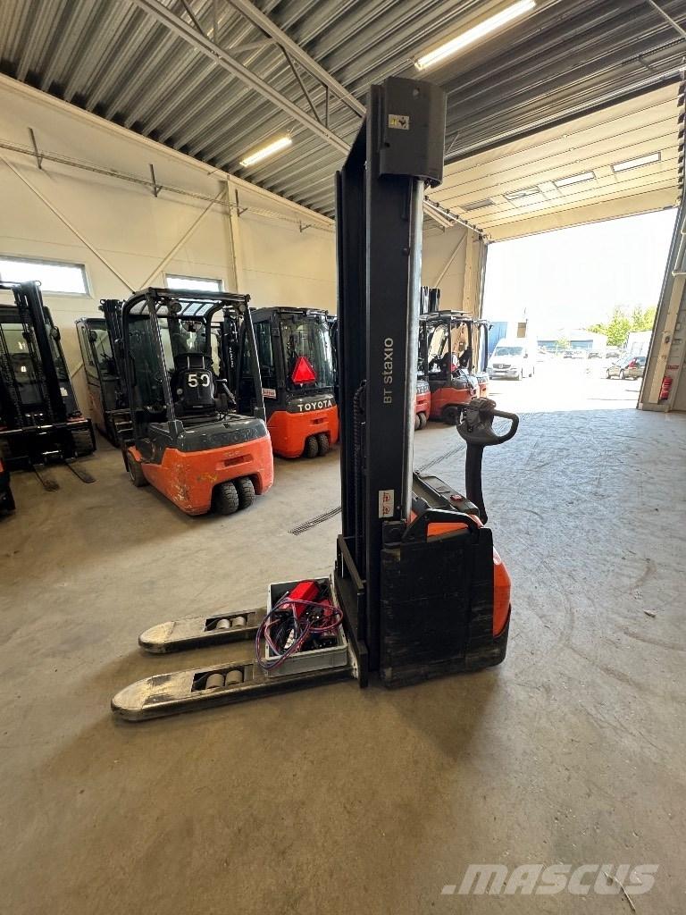 Toyota SWE160 Rankiniai vėžimėliai