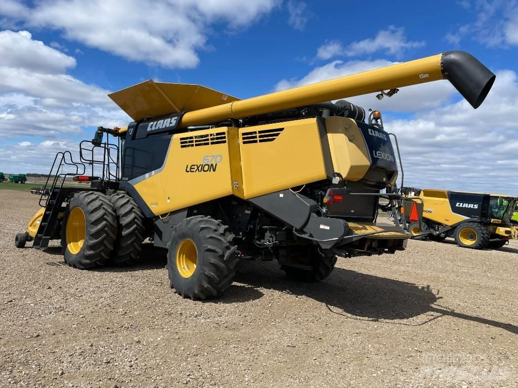 CLAAS 670 Derliaus nuėmimo kombainai