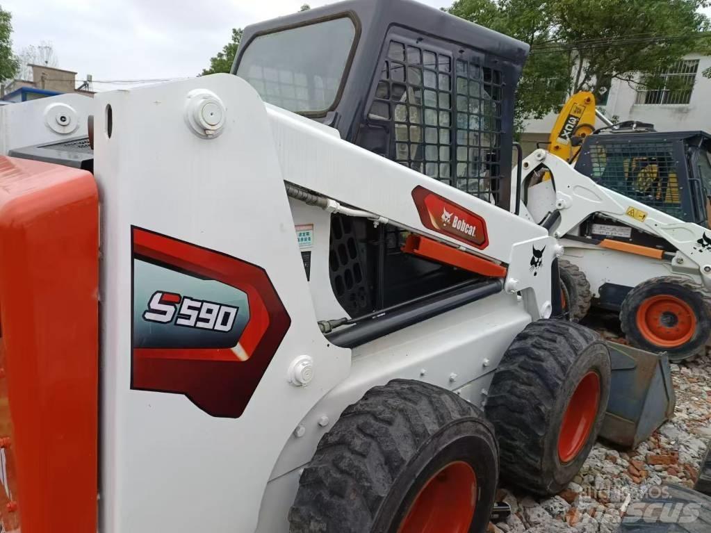 Bobcat S 590 Krautuvai su šoniniu pasukimu