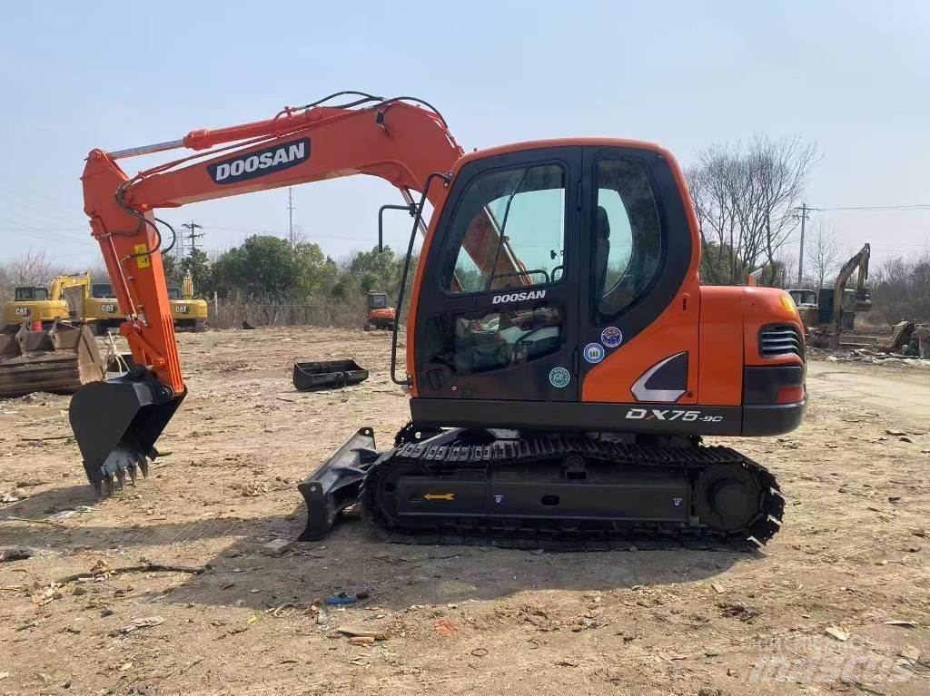 Doosan DX75 Mini ekskavatoriai < 7 t