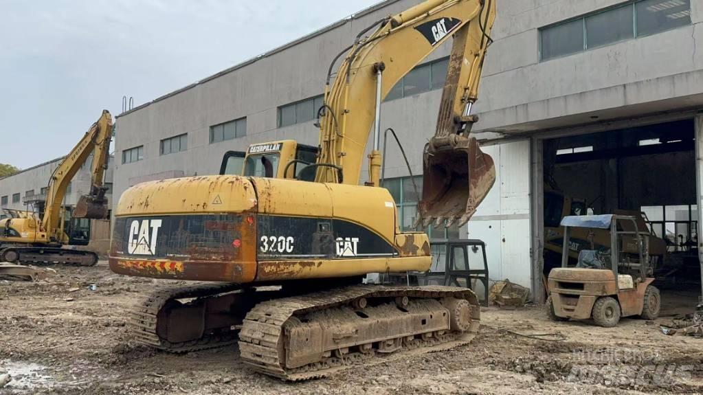 CAT 320 C Vikšriniai ekskavatoriai