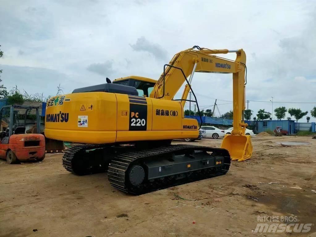Komatsu pc220-7 Vikšriniai ekskavatoriai