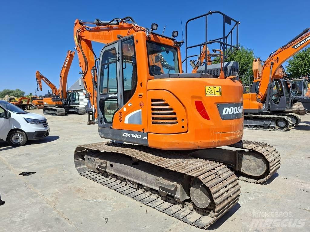 Doosan DX 140 LCR Vikšriniai ekskavatoriai