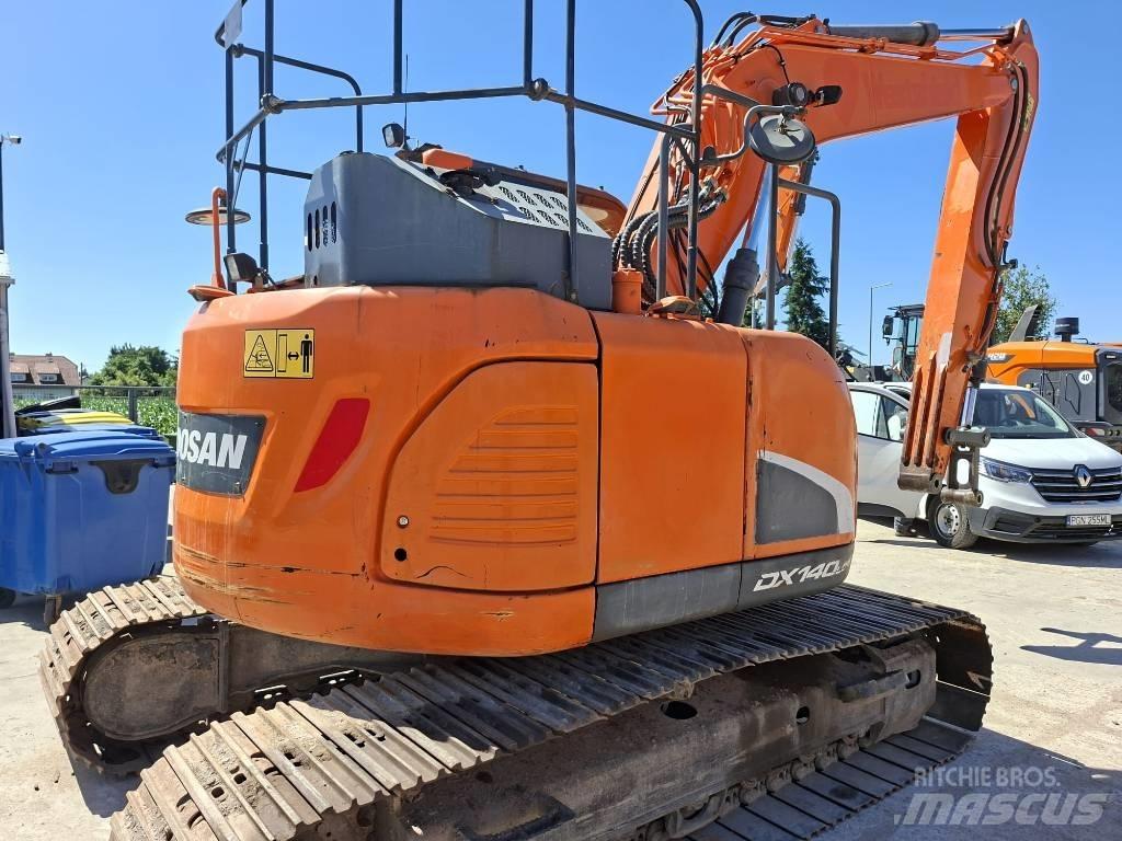 Doosan DX 140 LCR Vikšriniai ekskavatoriai