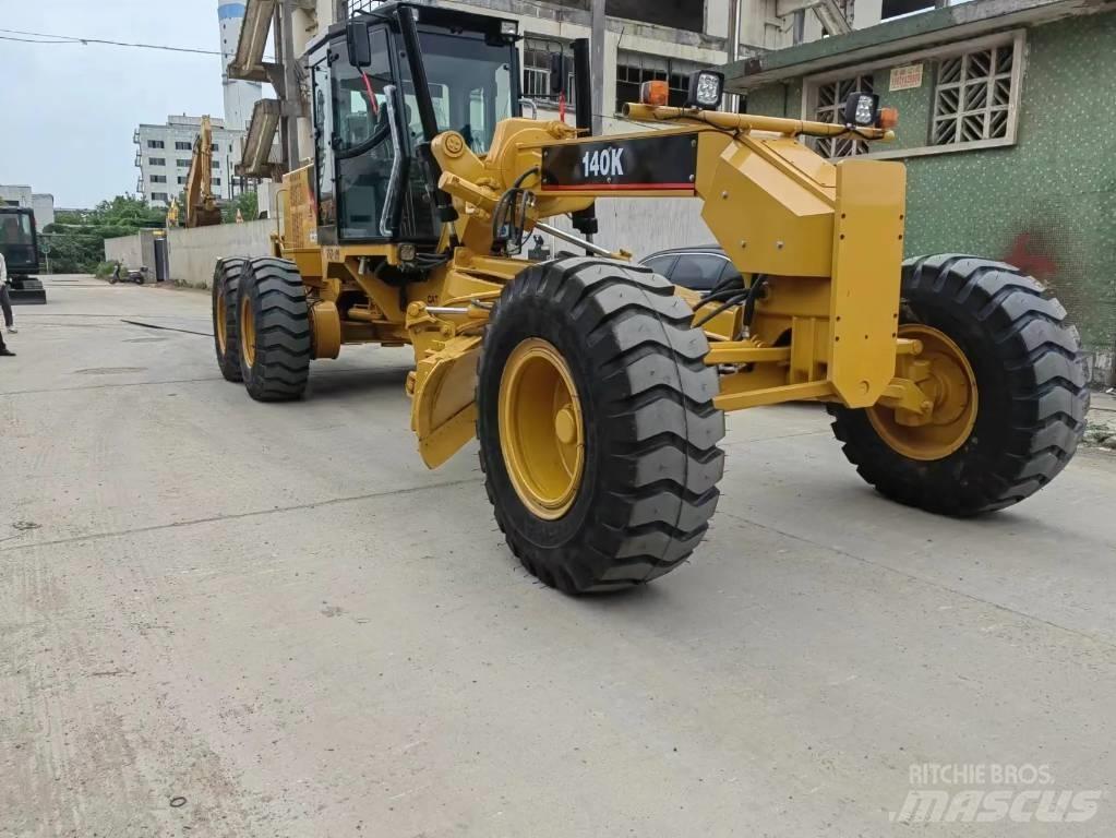 CAT 140 K Greideriai