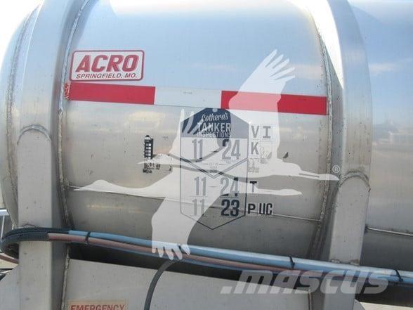 ACRO DOT 407 Cisternos puspriekabės