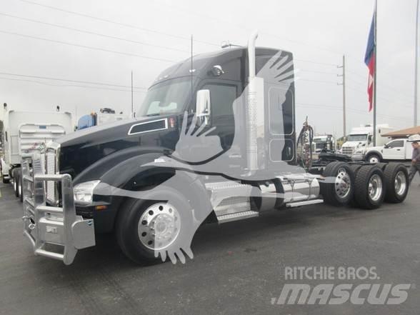 Kenworth T880 Naudoti vilkikai