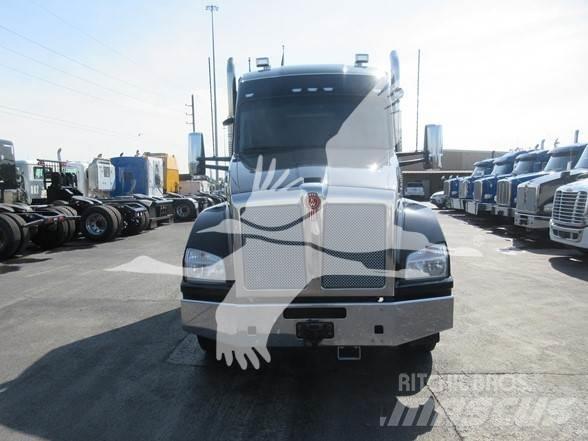 Kenworth T880 Naudoti vilkikai