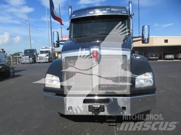 Kenworth T880 Naudoti vilkikai