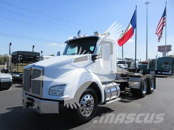 Kenworth T880 Naudoti vilkikai
