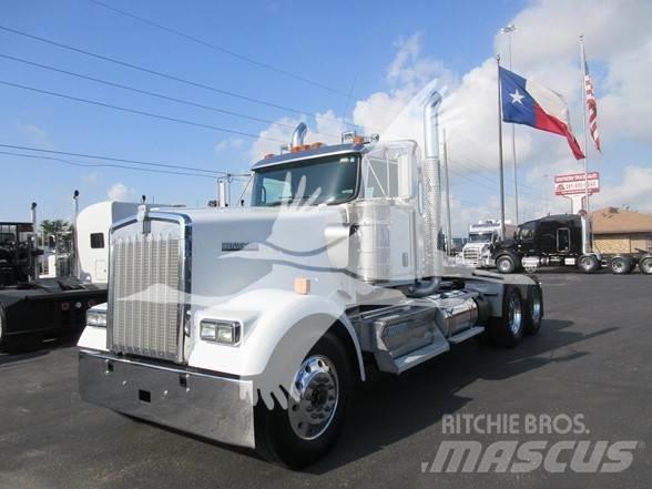 Kenworth W900L Naudoti vilkikai