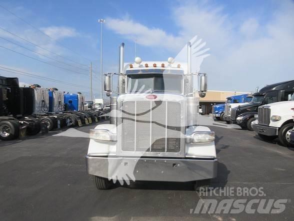 Peterbilt 389 Naudoti vilkikai