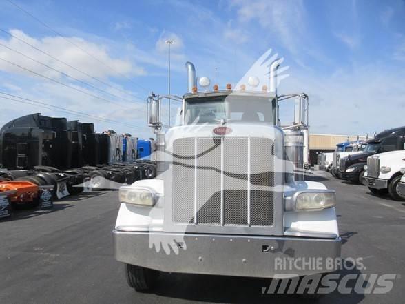 Peterbilt 389 Naudoti vilkikai
