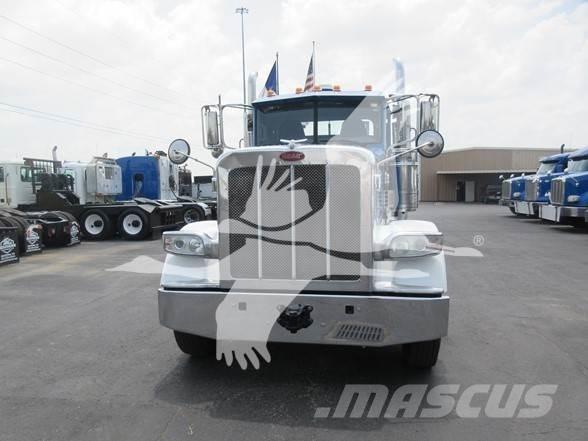 Peterbilt 389 Naudoti vilkikai