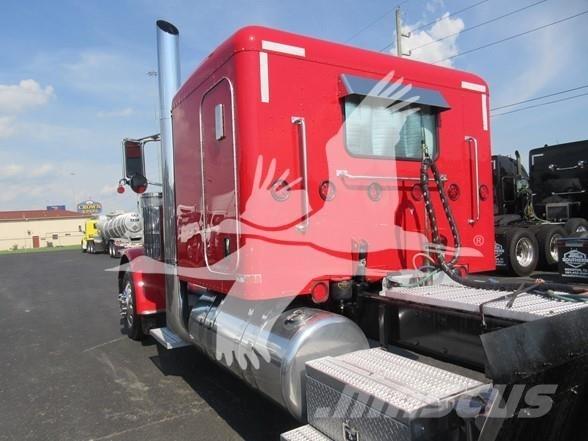 Peterbilt 389 Naudoti vilkikai