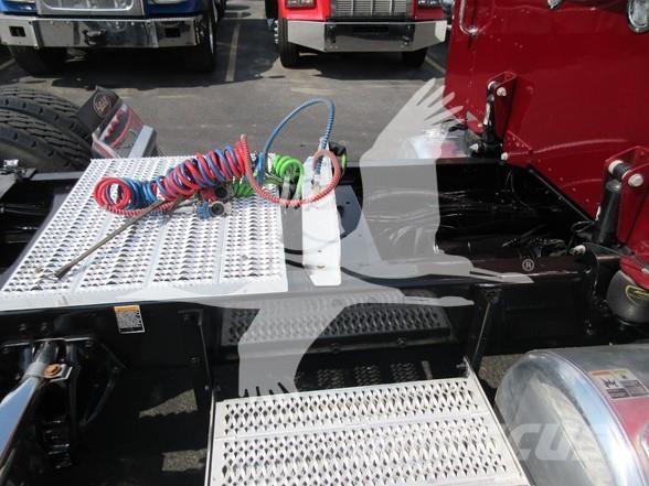 Peterbilt 389 Naudoti vilkikai