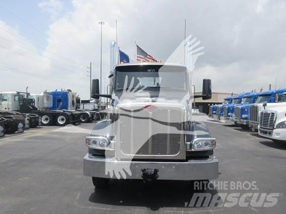 Peterbilt 567 Naudoti vilkikai