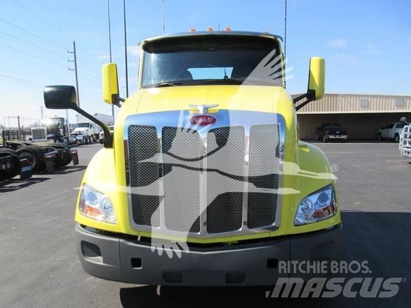 Peterbilt 579 Naudoti vilkikai