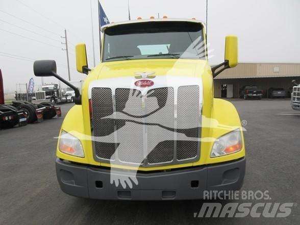Peterbilt 579 Naudoti vilkikai