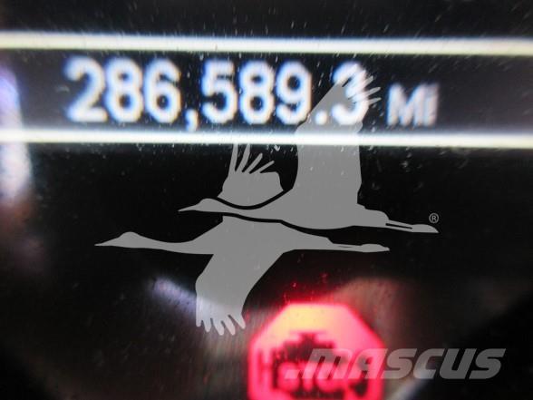 Peterbilt 579 Savivarčių priekabų vilkikai