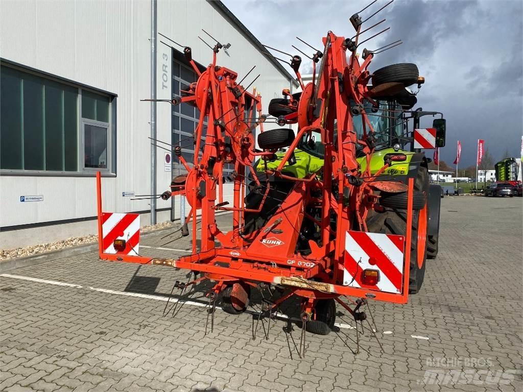 Kuhn GF 8702 Šieno grėbliai ir vartytuvai