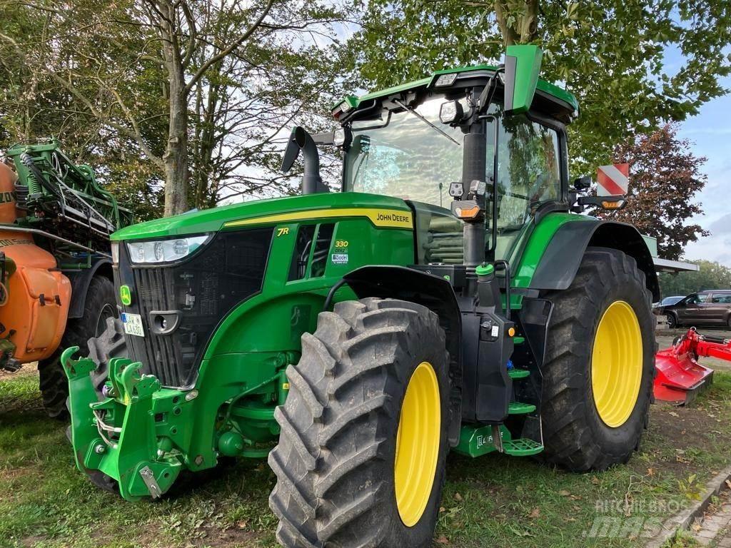 John Deere 7R 330 Traktoriai