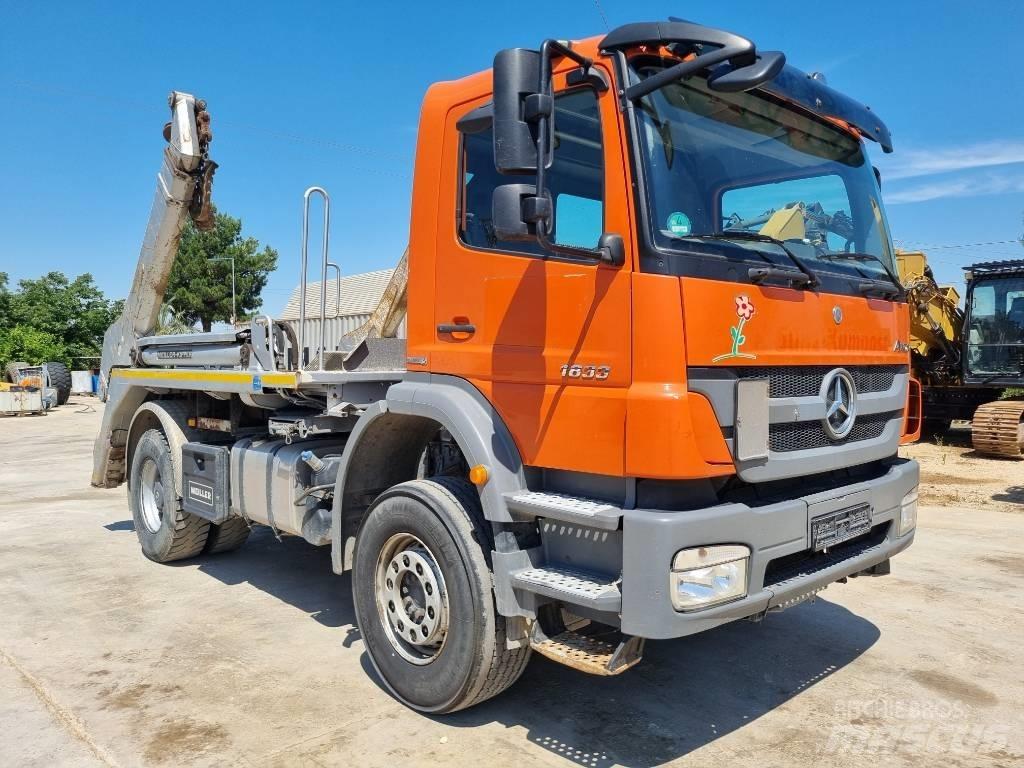 Mercedes-Benz 1833 Konteinerių nuožulnaus pakėlimo ant platformos krautuvai