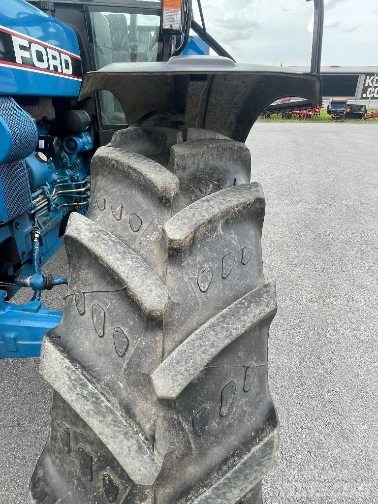 Ford 4830 Traktoriai