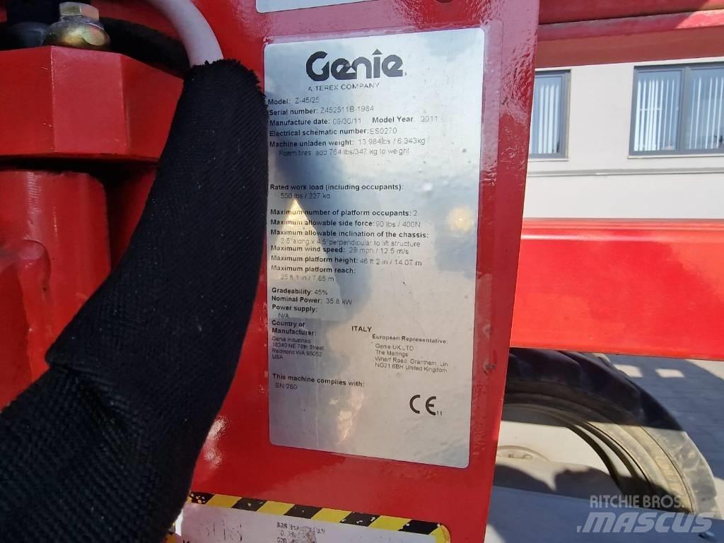 Genie Z 45/25 Alkūniniai keltuvai