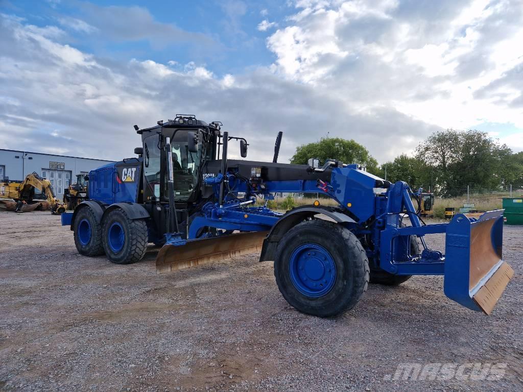 CAT 120 AWD Greideriai