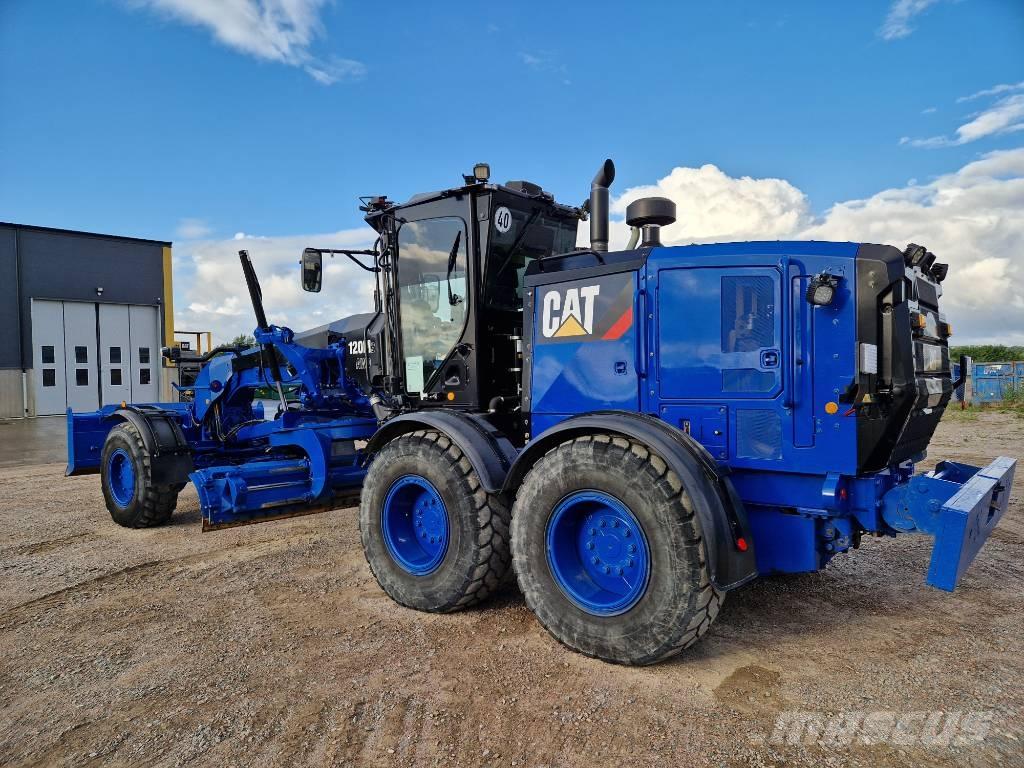 CAT 120 AWD Greideriai