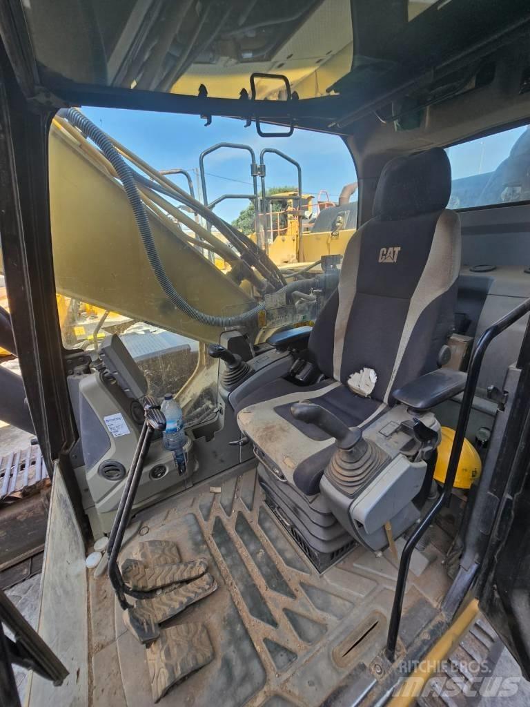 CAT 329 E LN Vikšriniai ekskavatoriai