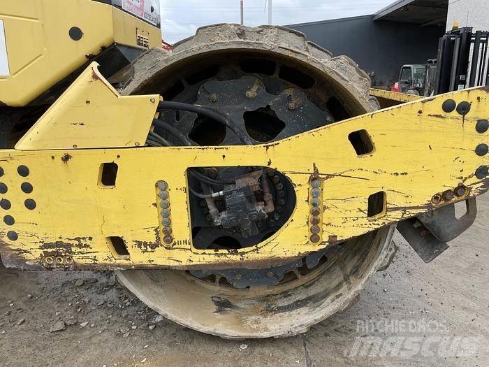 Bomag BW213DH-4 Vieno būgno volai