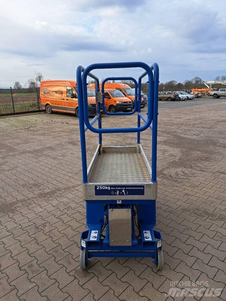 JLG Power Tower Kiti keltuvai ir platformos