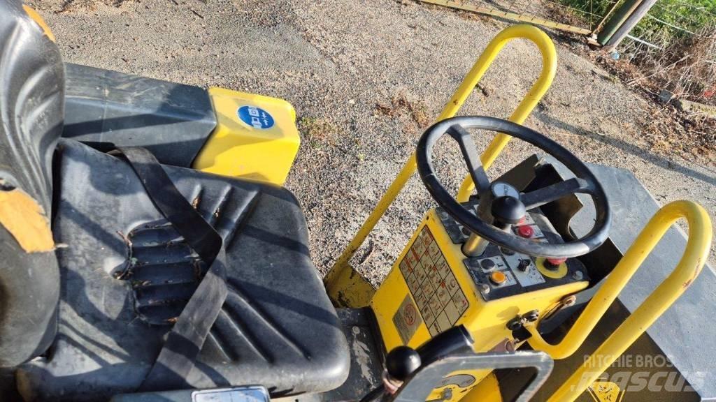 Bomag BW 80 AD-2 Porinių būgnų volai