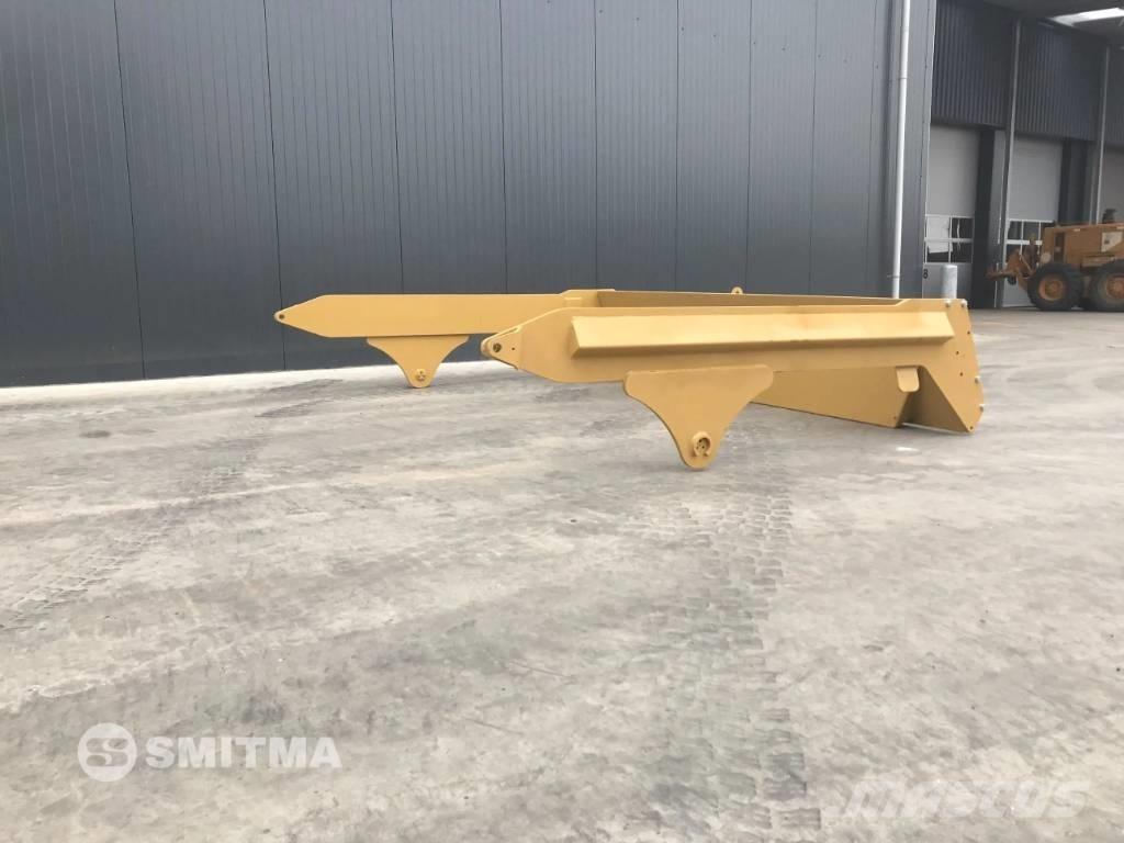 Volvo A40E Galiniai žibintai