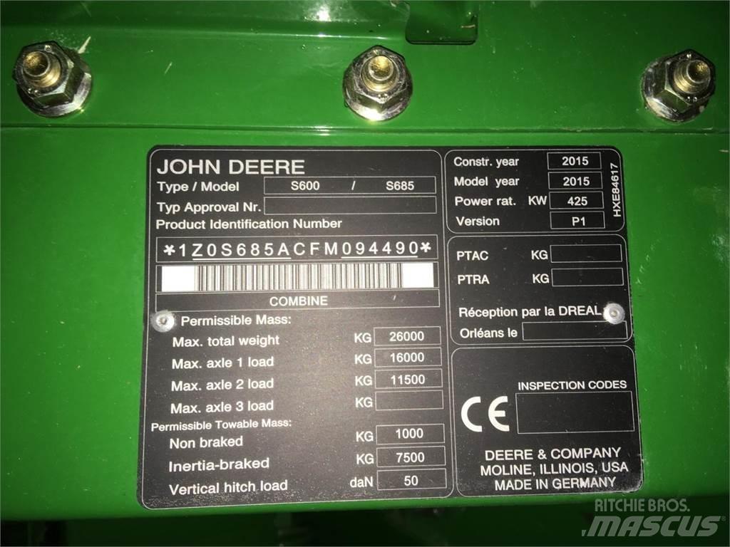 John Deere S685 Derliaus nuėmimo kombainai