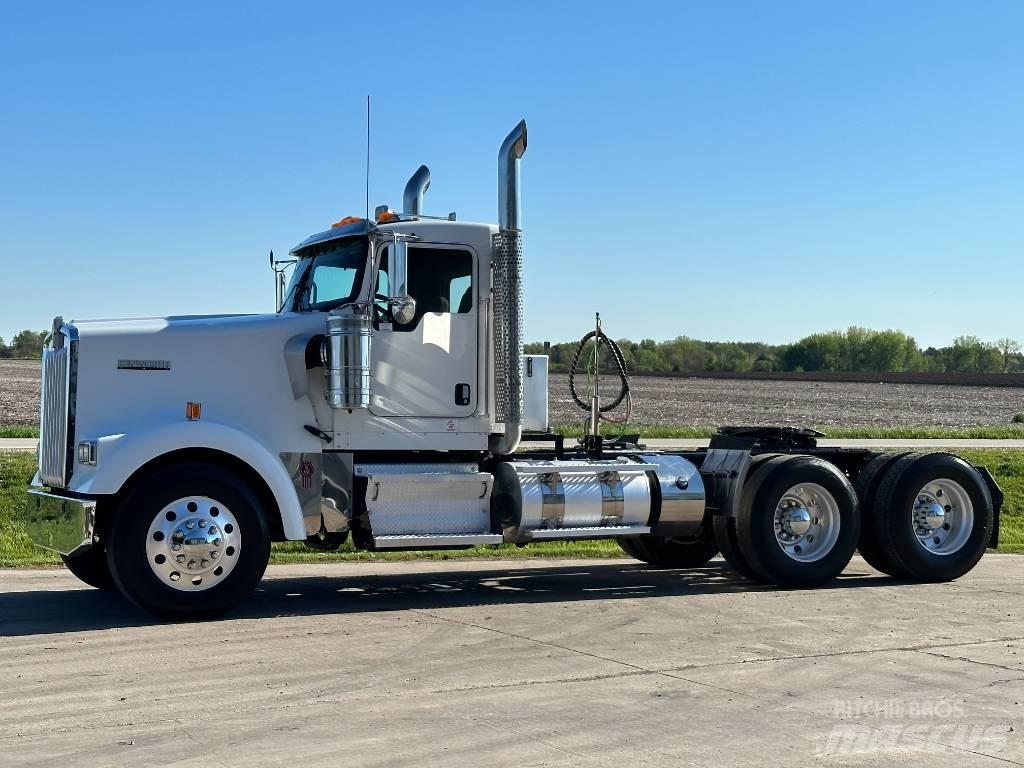 Kenworth W900 Naudoti vilkikai
